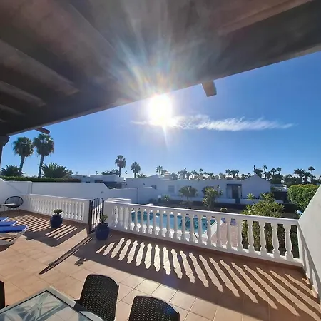Private Pool And 7 Min Walk To Beach, Bars & Dining Villa